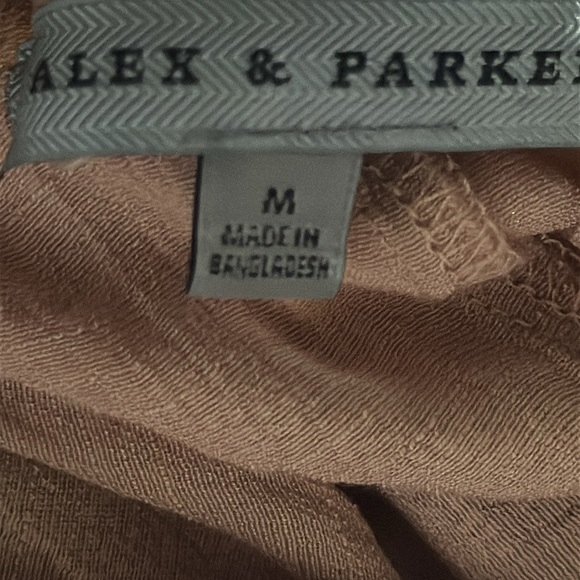 Alex & Parker blush tan gold stars split ruffle collar ties 3/4 sleeves top Sz M - Picture 5 of 8